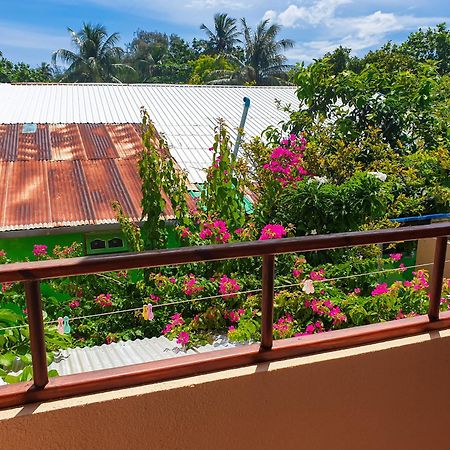 Nemo Inn Omadhoo Екстер'єр фото