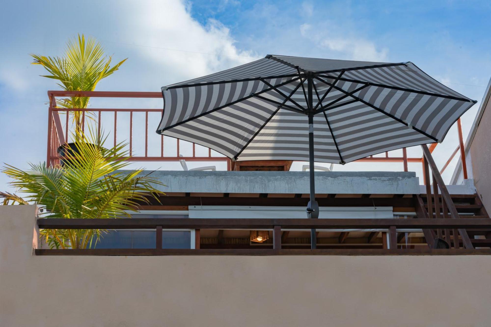 Nemo Inn Omadhoo Екстер'єр фото