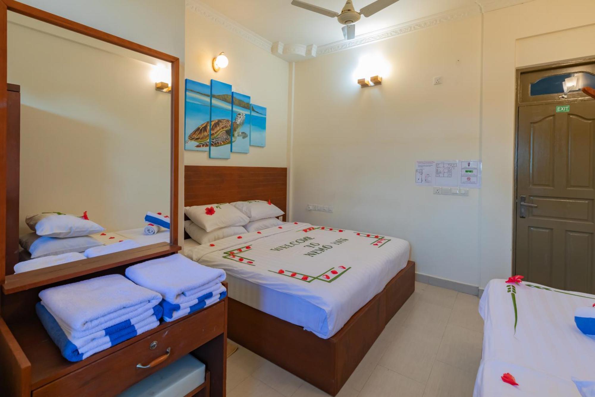 Nemo Inn Omadhoo Екстер'єр фото